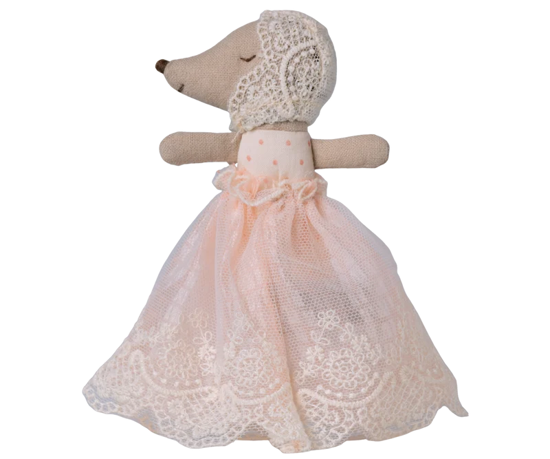 Maileg Baby Mouse in gown - Powder