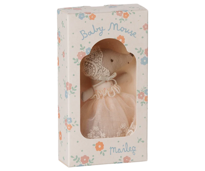 Maileg Baby Mouse in gown - Powder