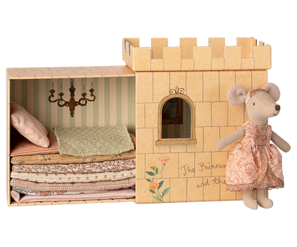 Maileg Princess and the pea, Big sister mouse