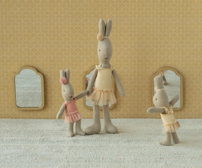 Maileg Rabbit Micro - Ballet suit and skirt rose