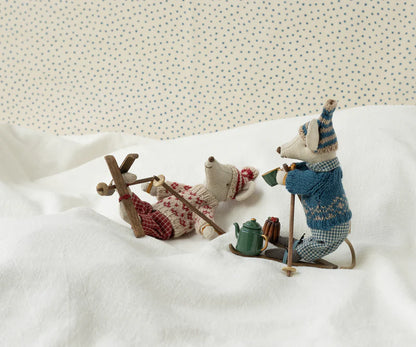 Maileg Winter Mouse w Ski Mum